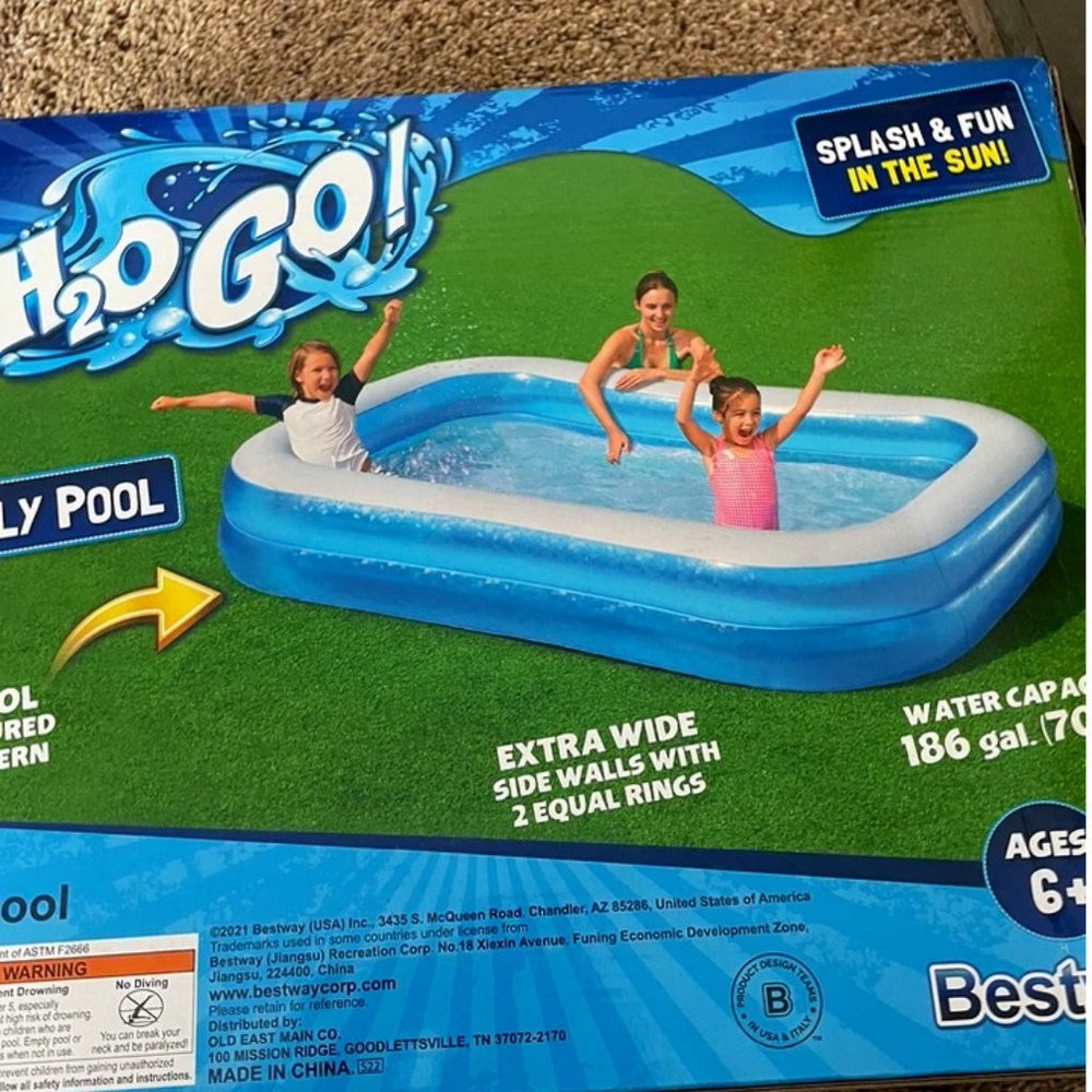 Inflatable Family Pool!!!!